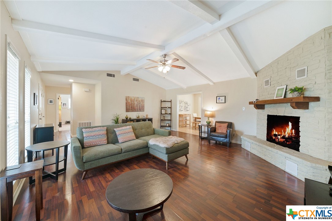 1112 Tumbleweed Drive