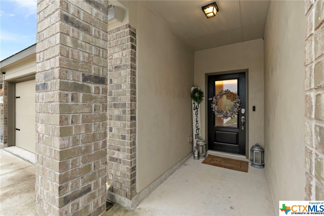 1161 Havens Cross
