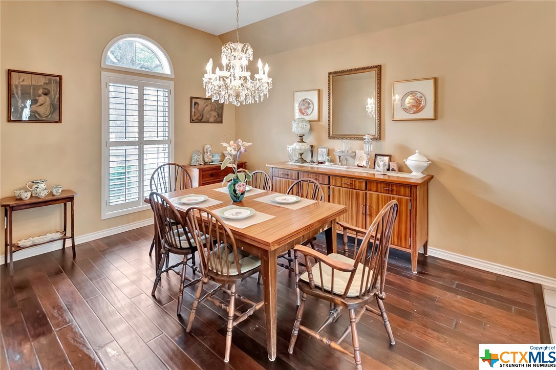 404 Woodlands Lane