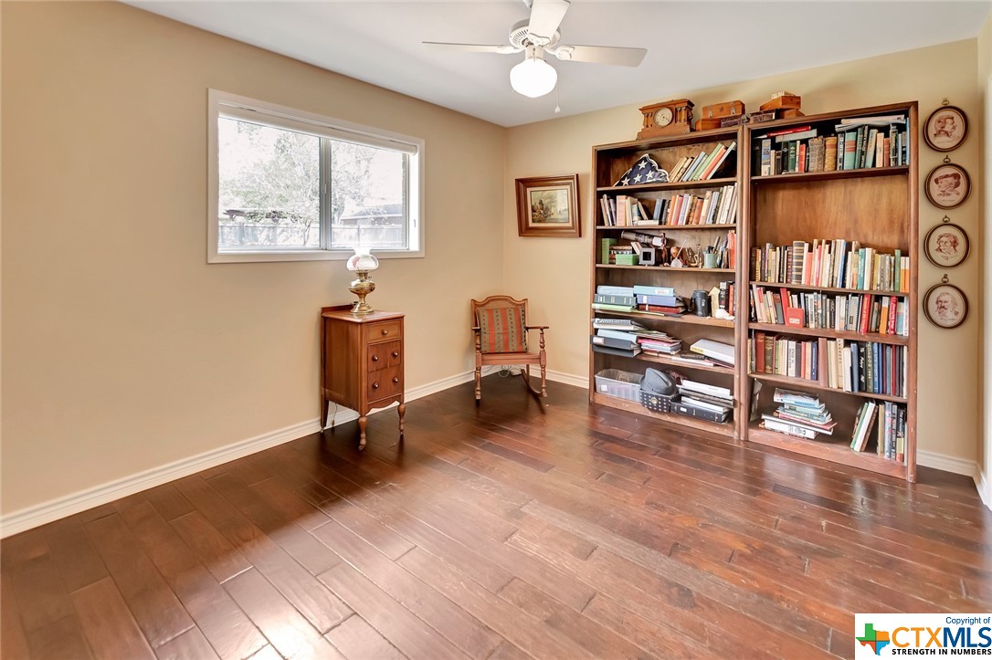 404 Woodlands Lane