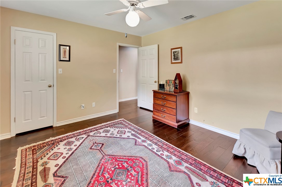 404 Woodlands Lane