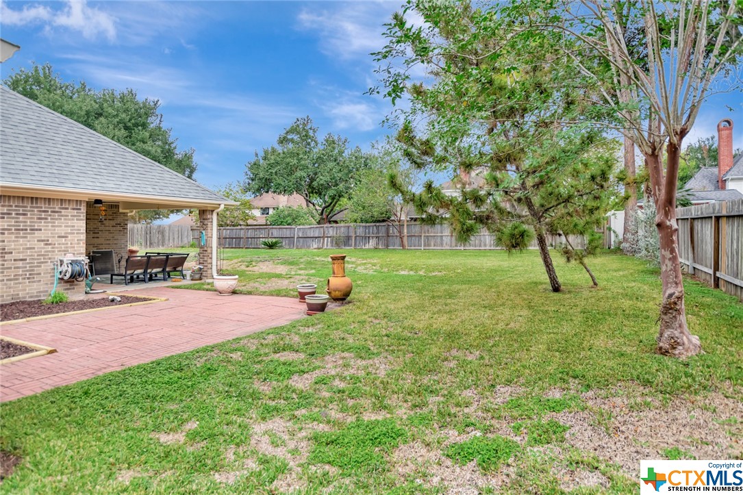 404 Woodlands Lane