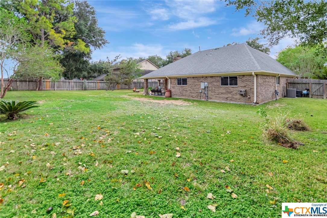 404 Woodlands Lane