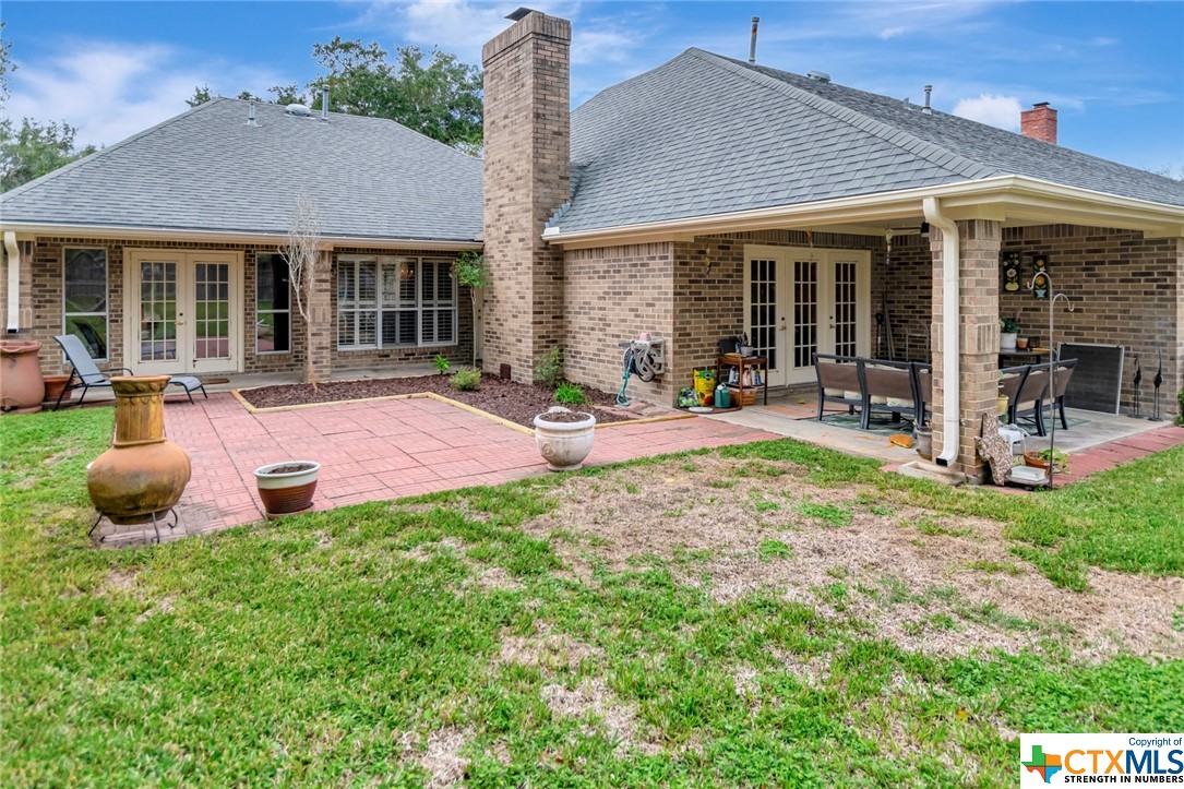404 Woodlands Lane