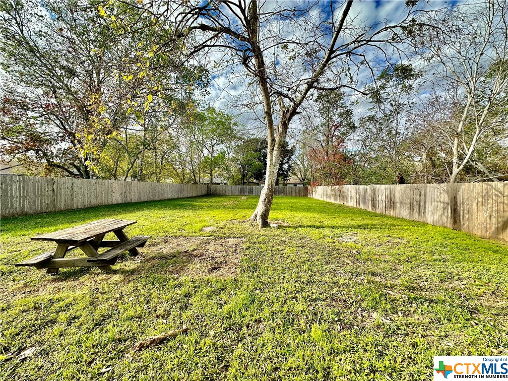 408 E Division Street