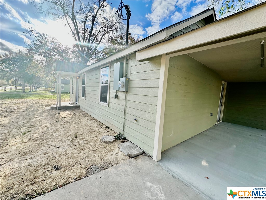 408 E Division Street