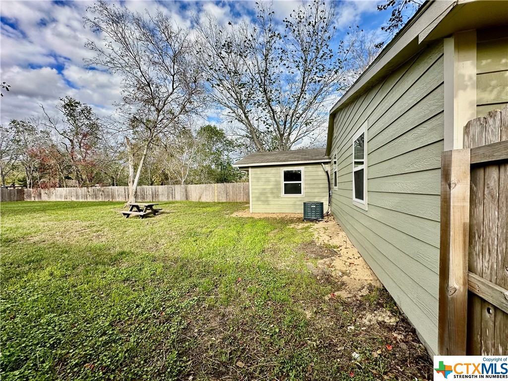 408 E Division Street