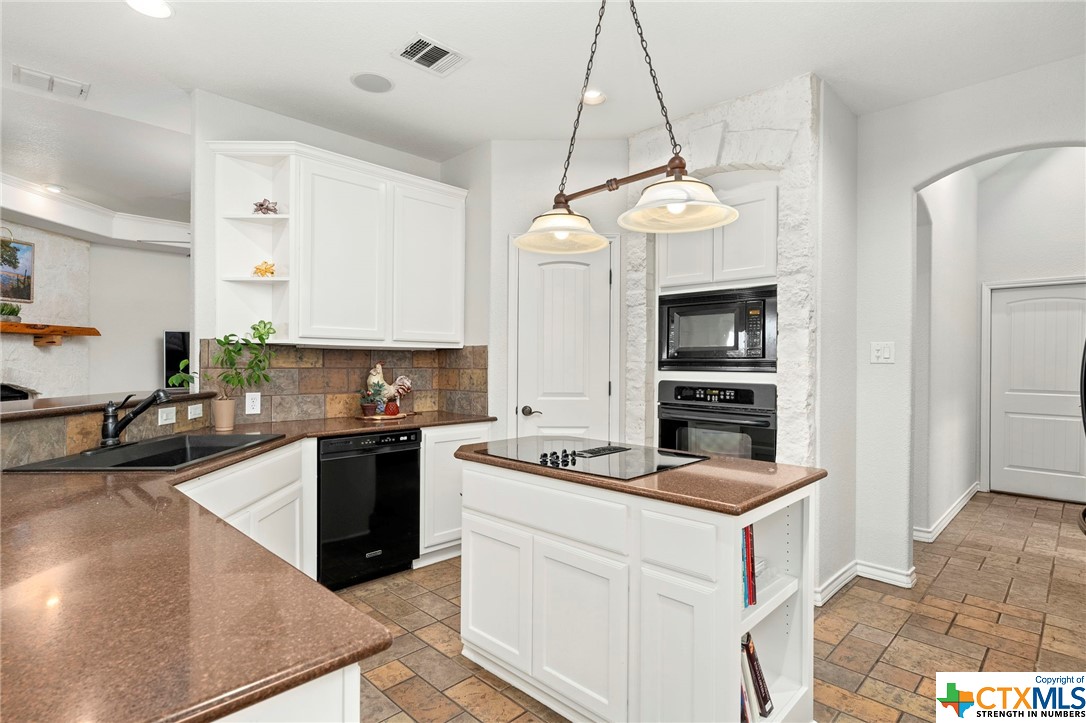 225 Glen Haven