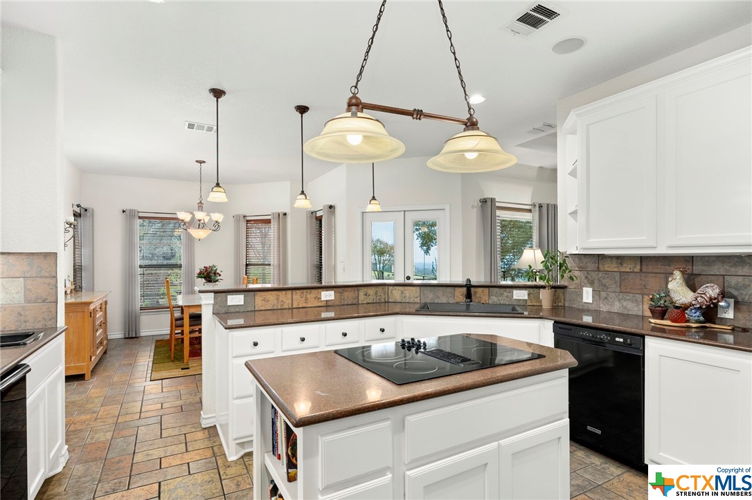 225 Glen Haven