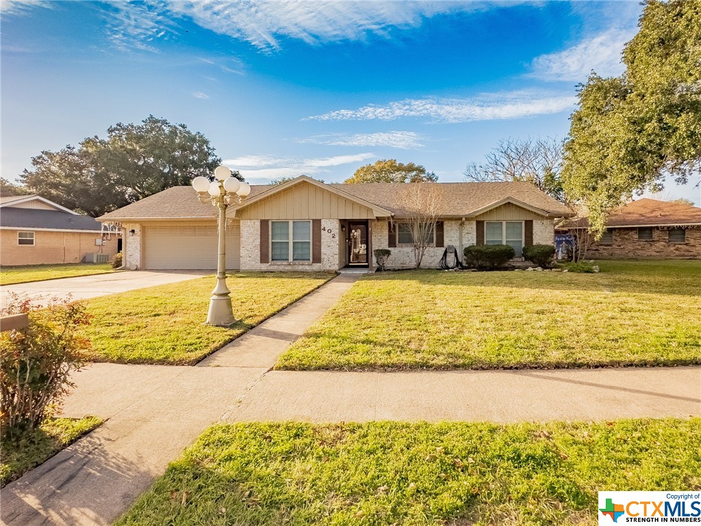 402 Yorkshire Lane