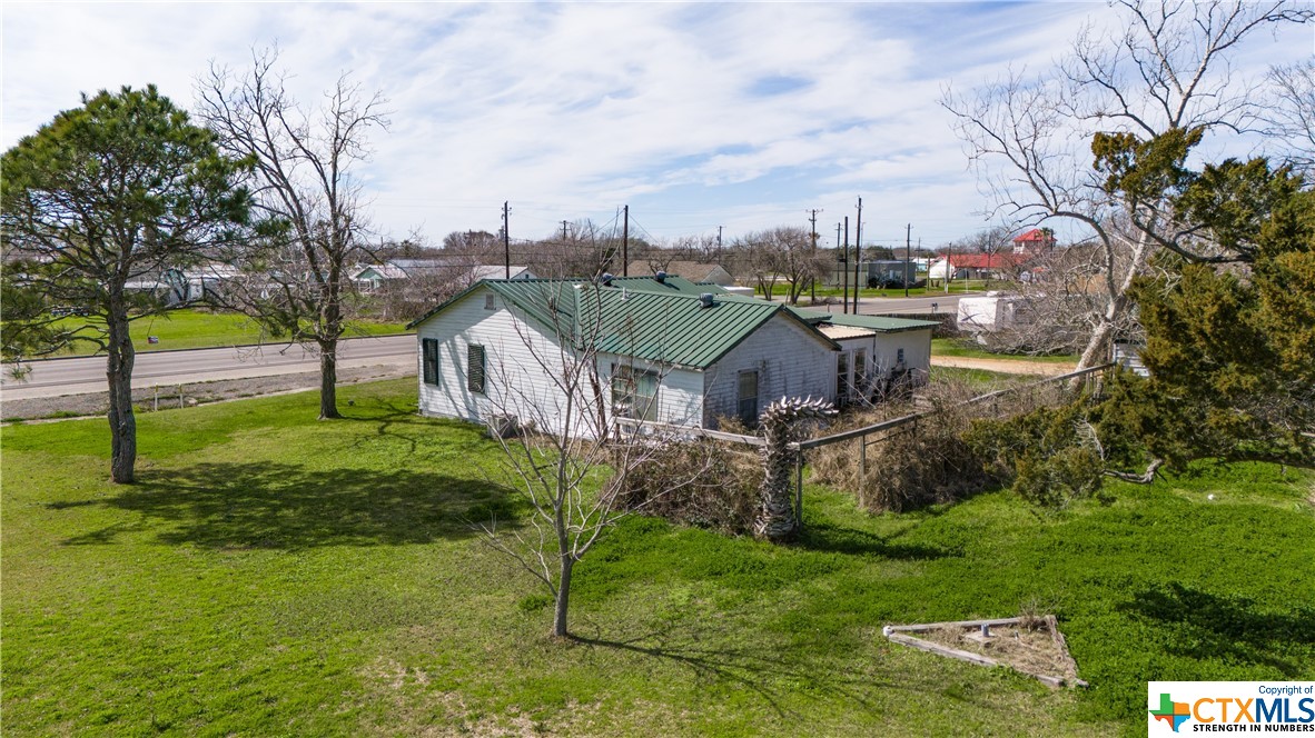 107,109 E Broadway Avenue