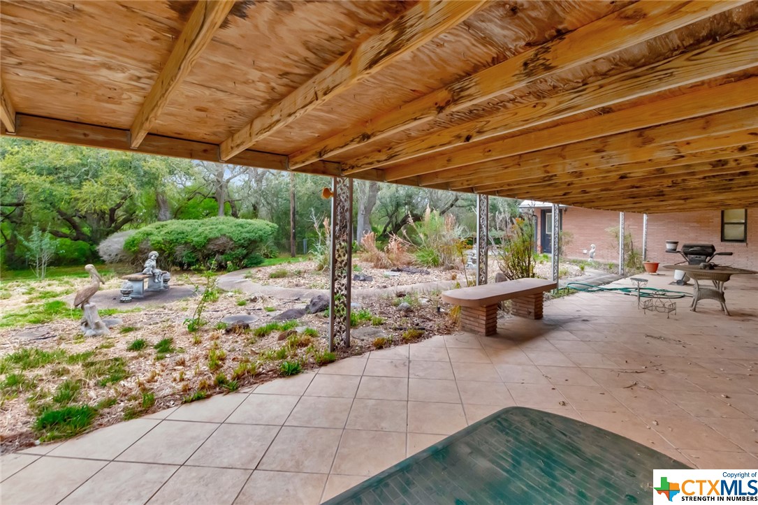 545 Brookhollow Drive