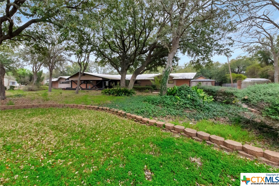 545 Brookhollow Drive