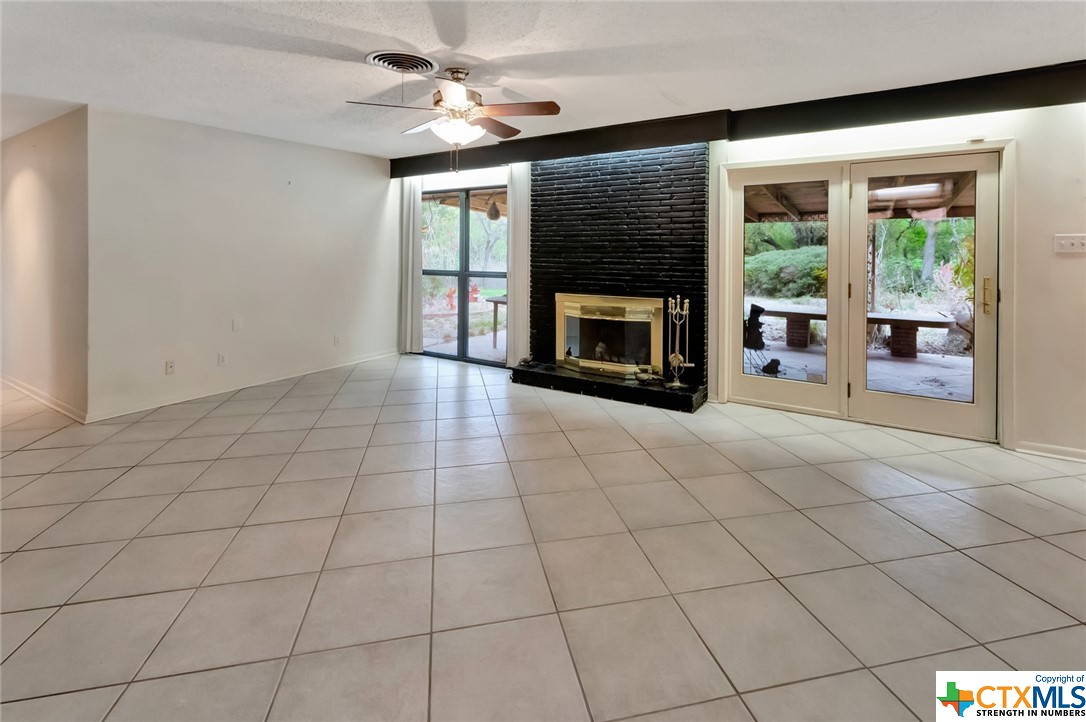 545 Brookhollow Drive