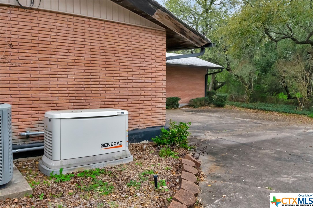 545 Brookhollow Drive