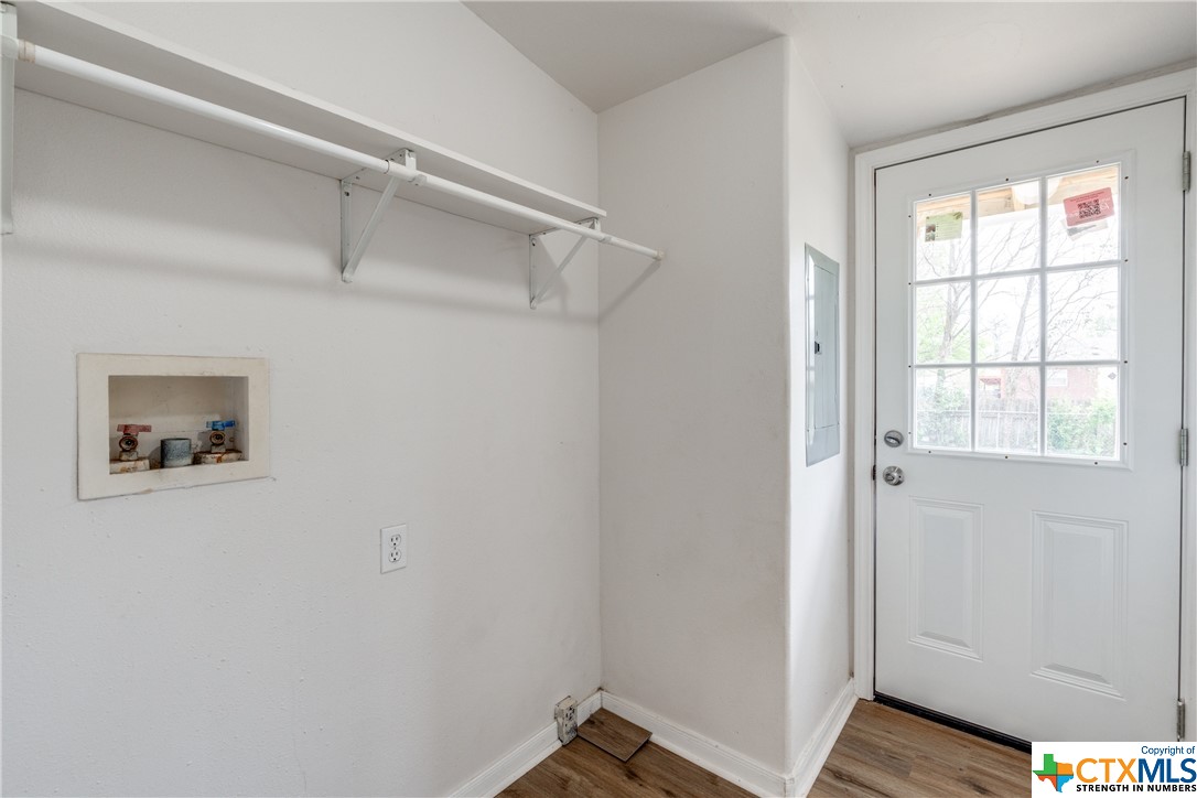 1364 Bradfield Circle