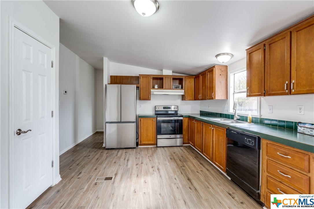 1364 Bradfield Circle