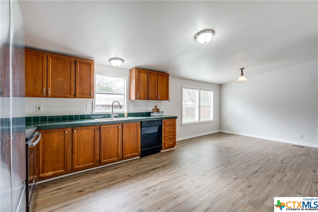 1364 Bradfield Circle