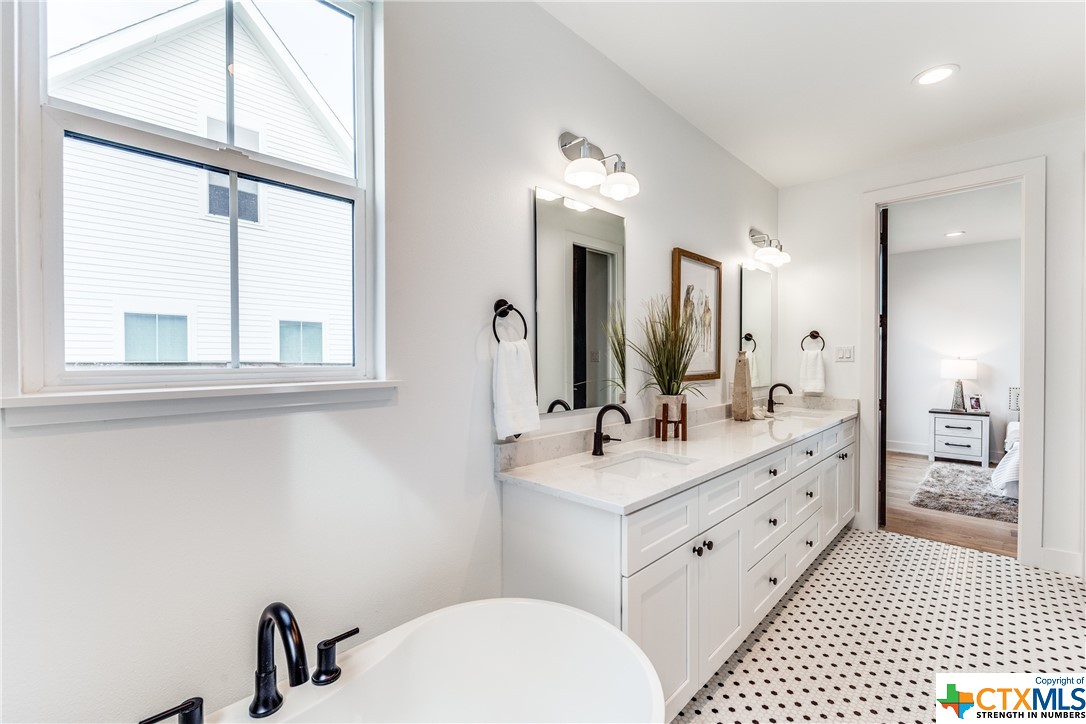 419 Alexander Avenue