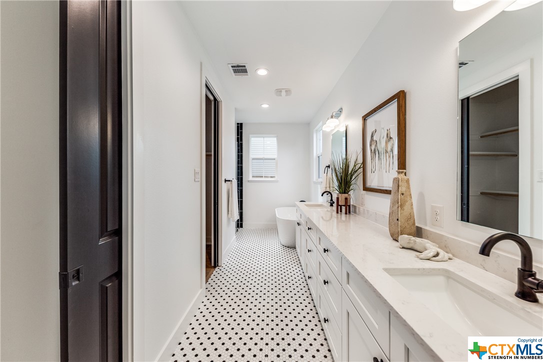 419 Alexander Avenue