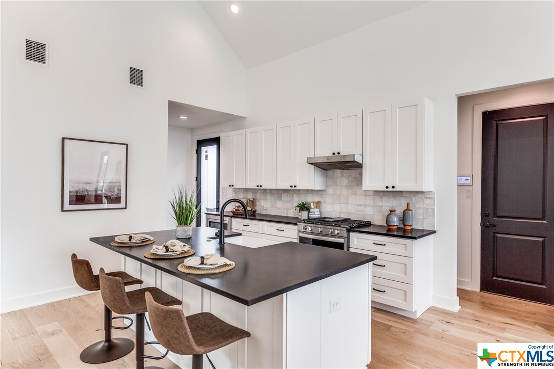 419 Alexander Avenue