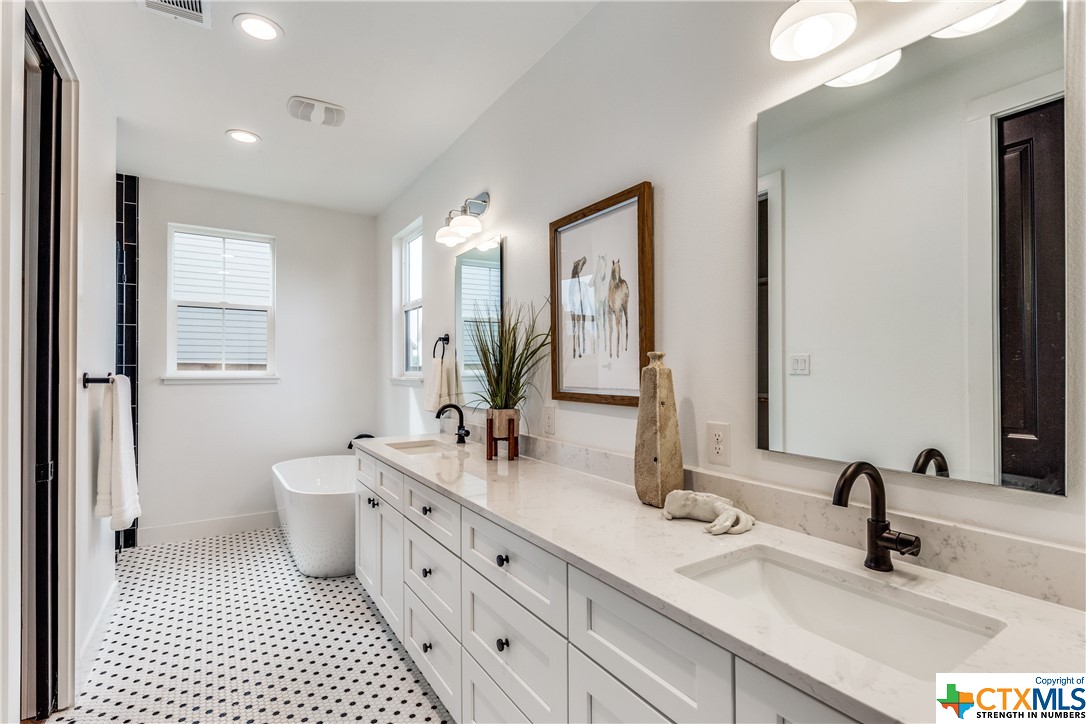 419 Alexander Avenue