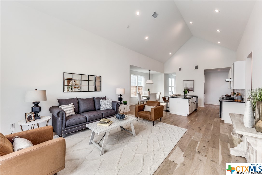 419 Alexander Avenue