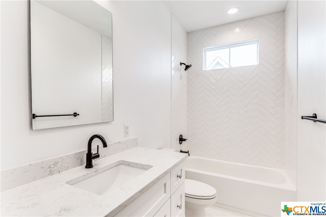 419 Alexander Avenue