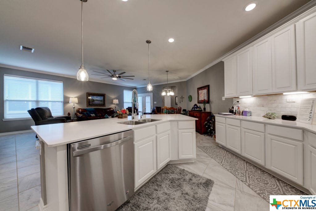 2070 Shire Meadows