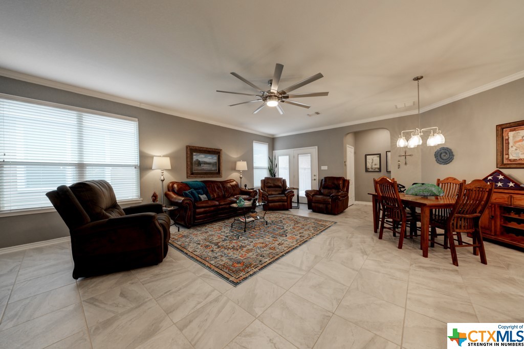 2070 Shire Meadows