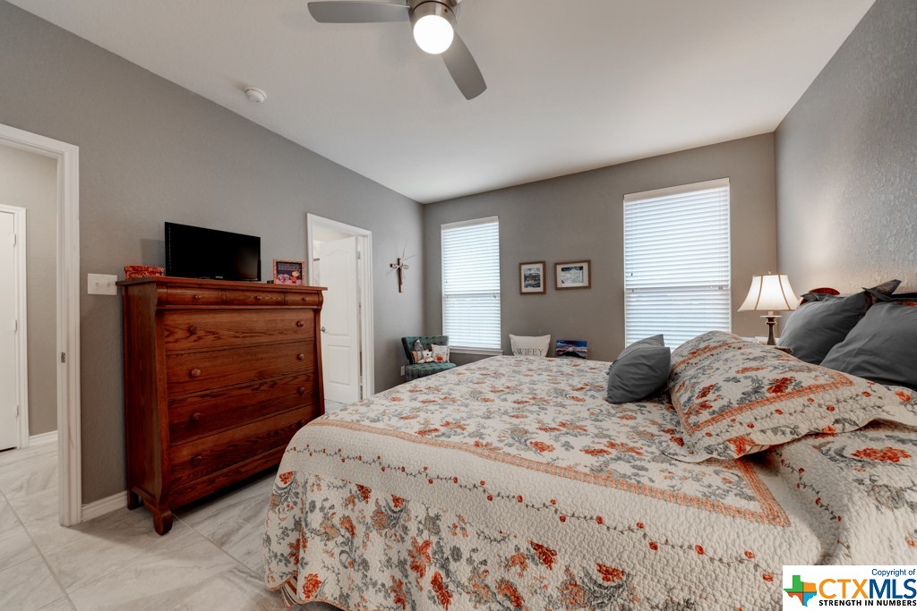 2070 Shire Meadows