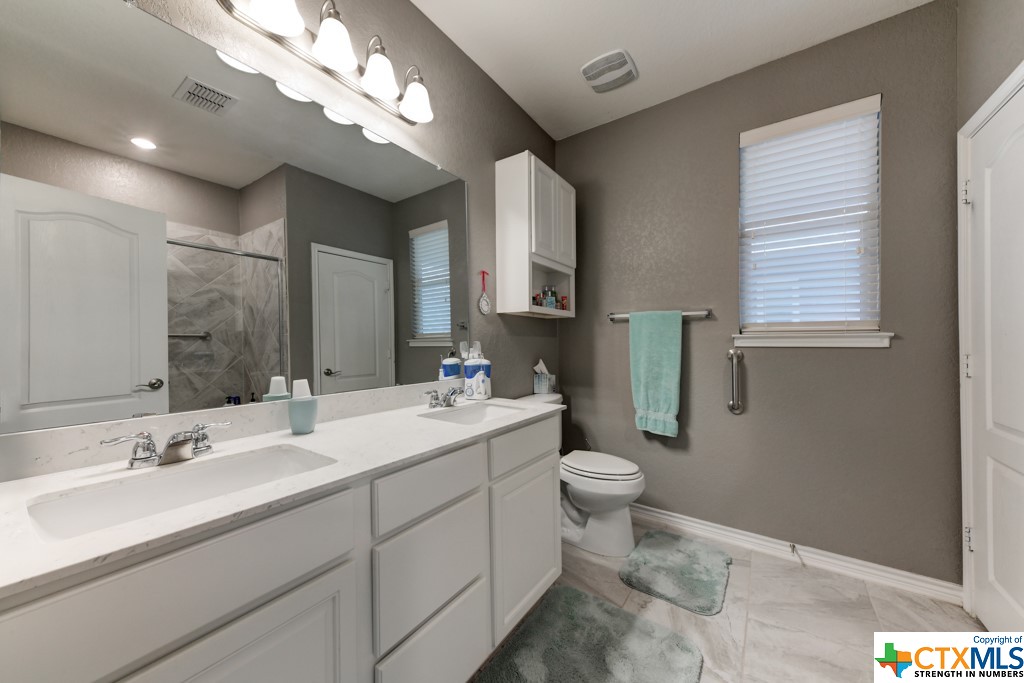 2070 Shire Meadows
