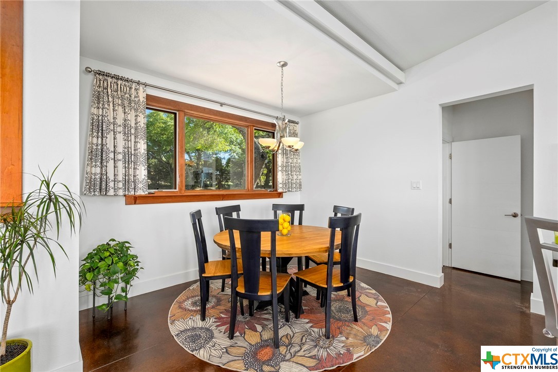 3033 Ridge Crossing