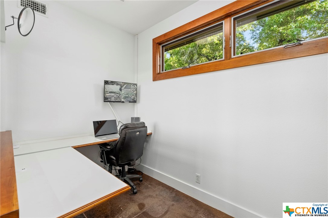3033 Ridge Crossing