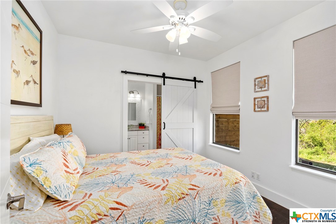 3033 Ridge Crossing