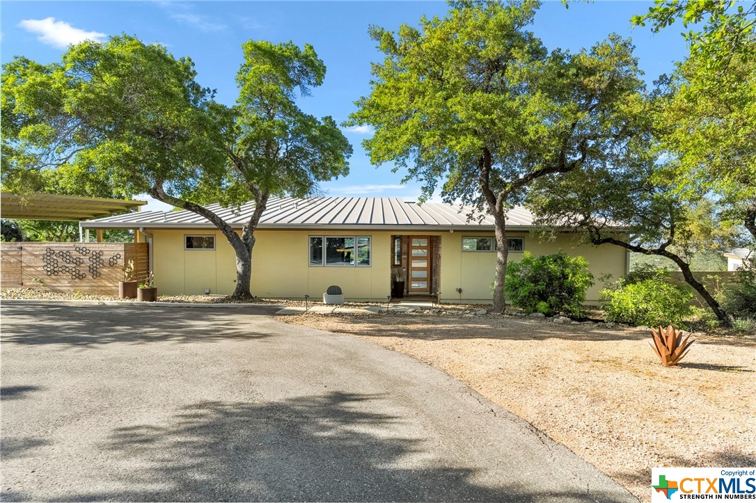 3033 Ridge Crossing