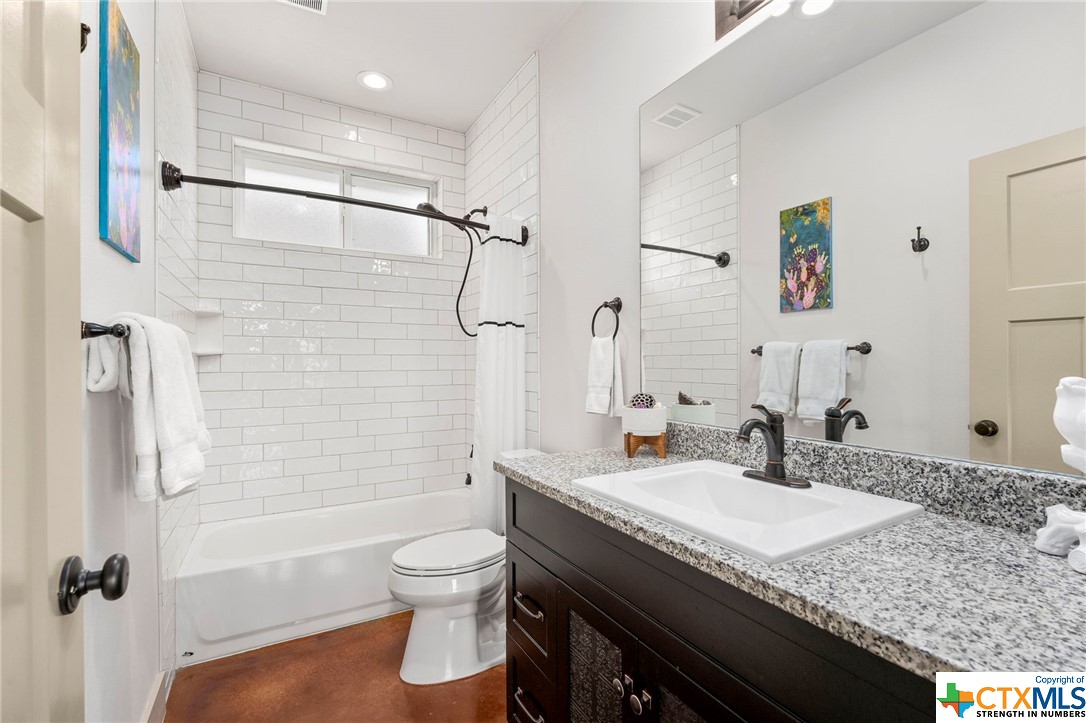 3033 Ridge Crossing