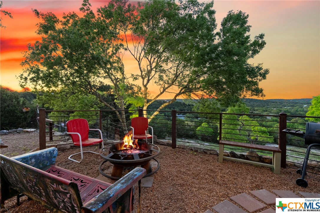 3033 Ridge Crossing