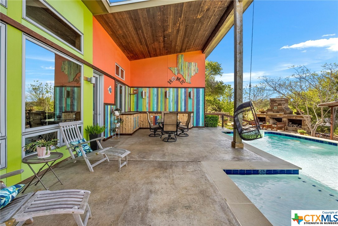 3033 Ridge Crossing