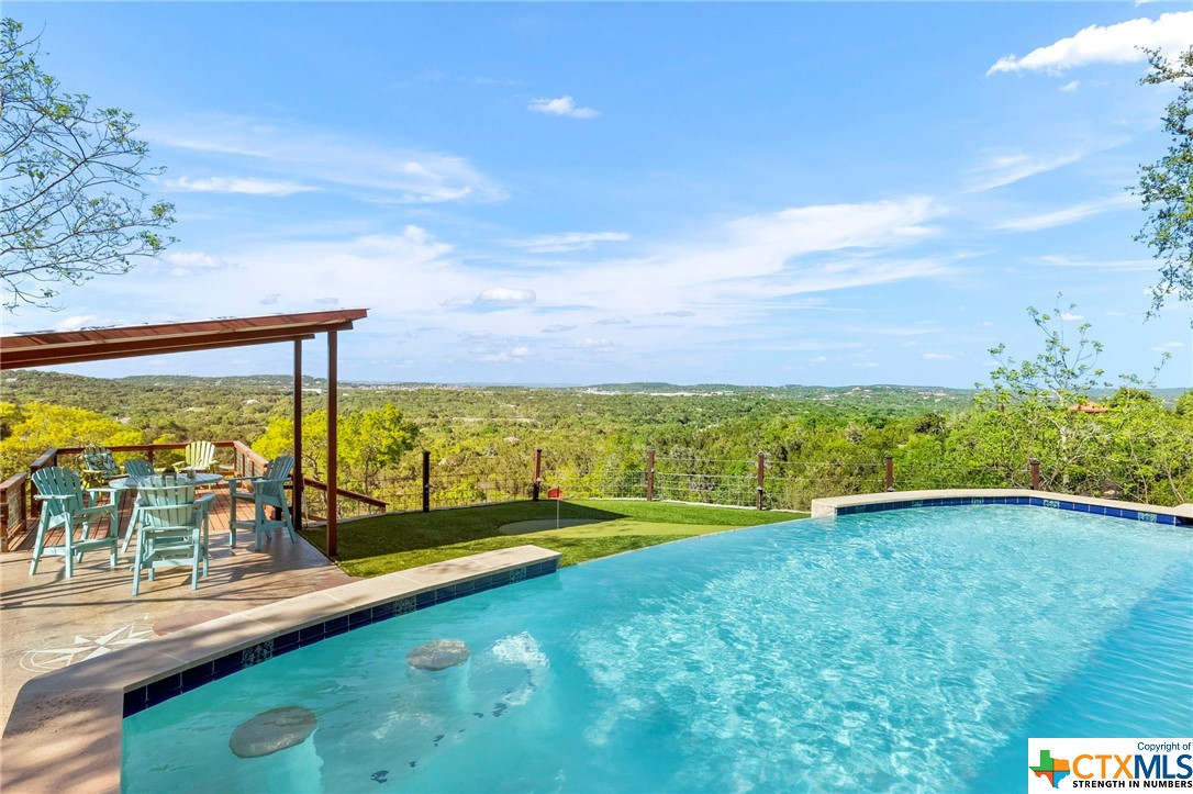 3033 Ridge Crossing