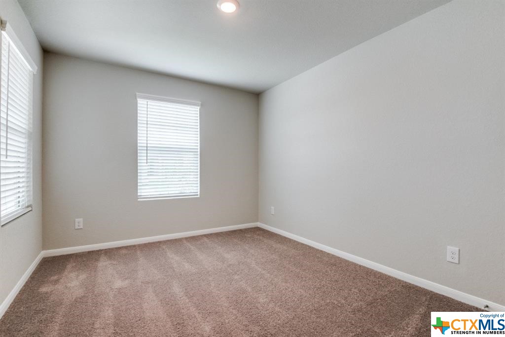 2712 Seneca Court