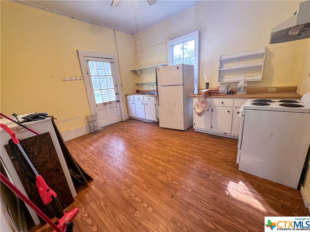 715 E Courthouse Street