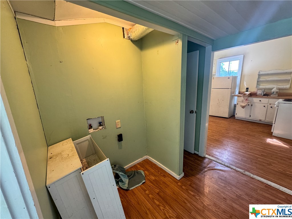 715 E Courthouse Street