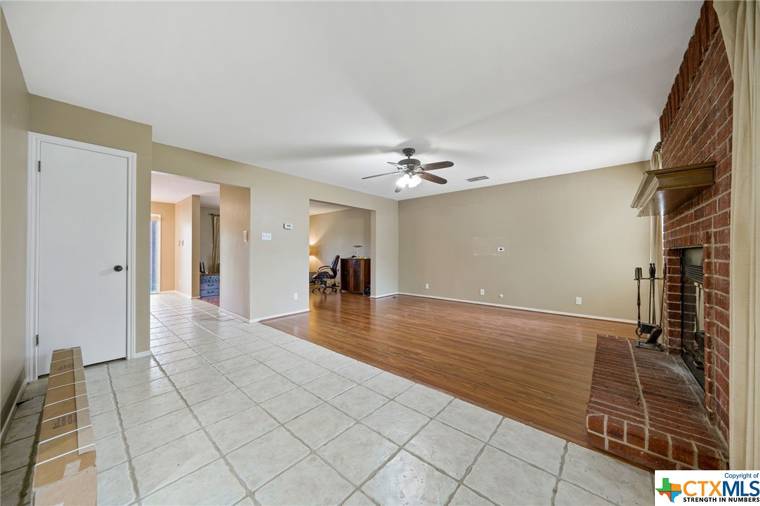 5462 Circle Oak Drive