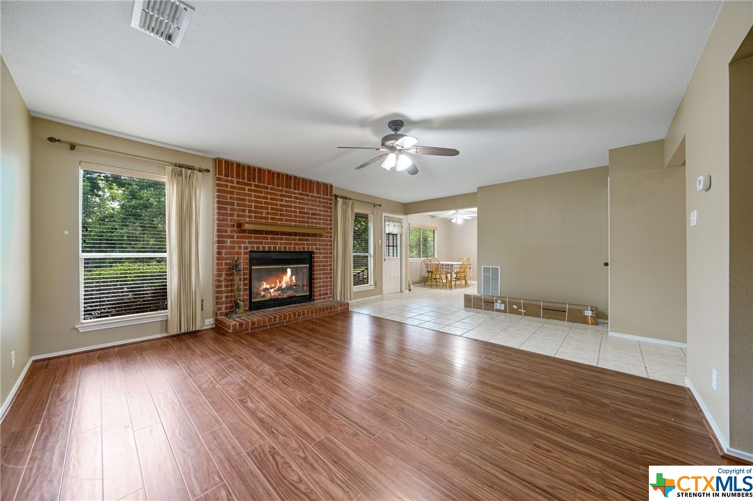 5462 Circle Oak Drive