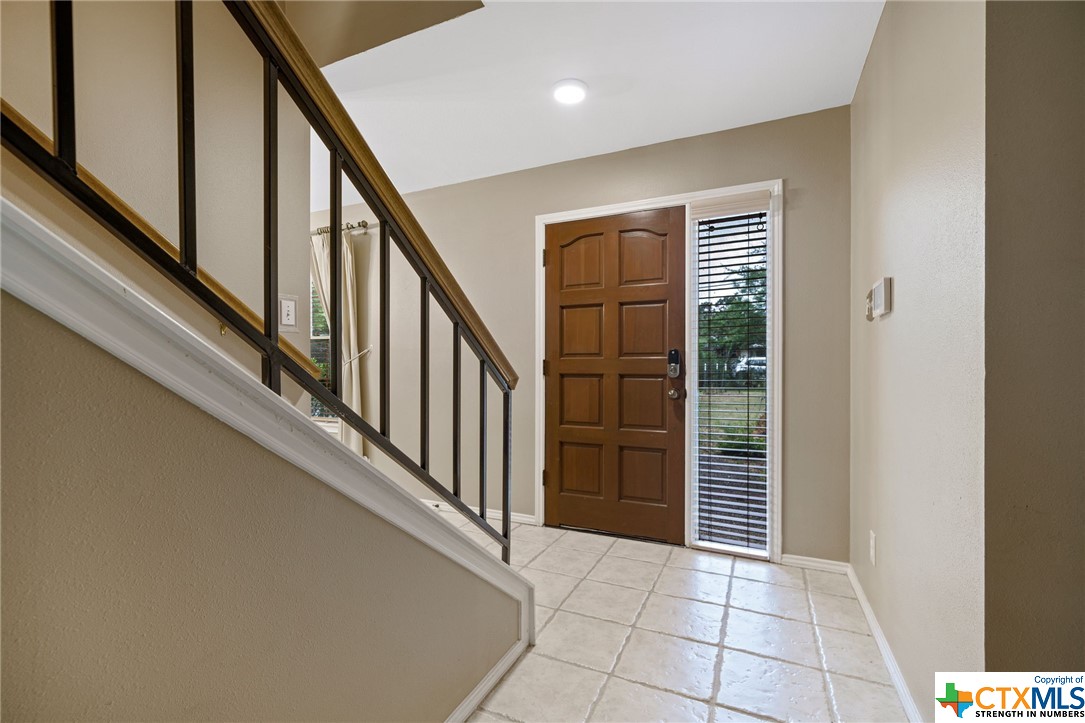 5462 Circle Oak Drive