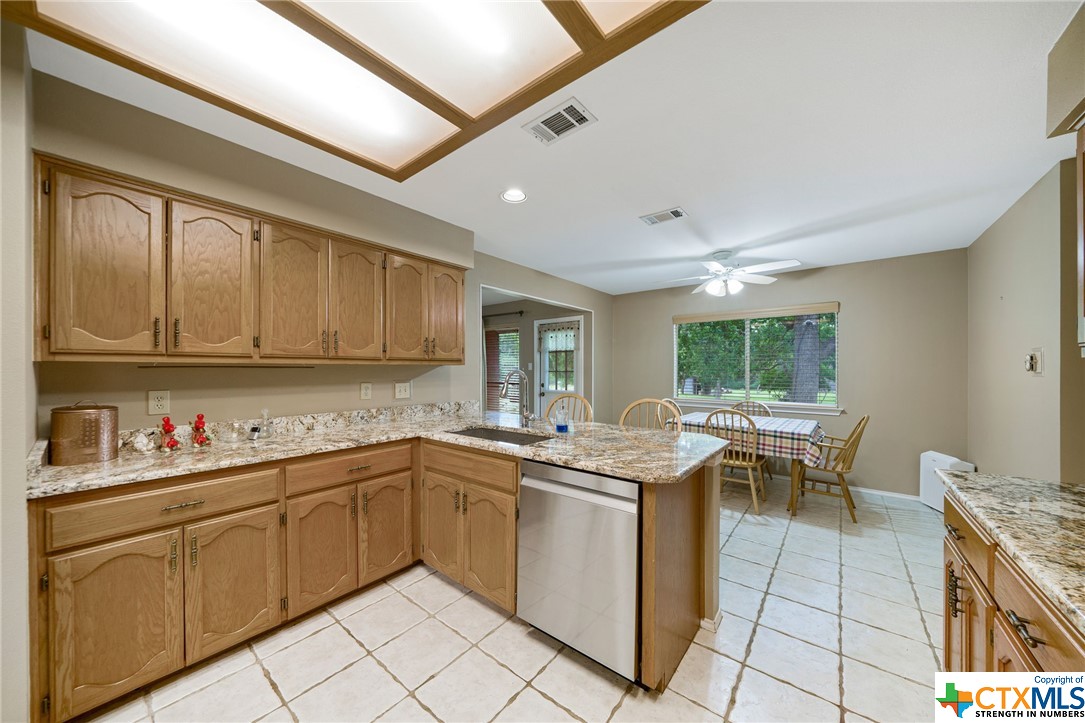 5462 Circle Oak Drive