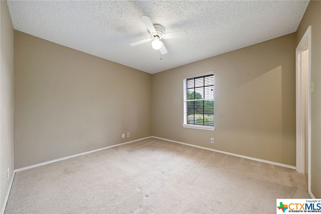 5462 Circle Oak Drive