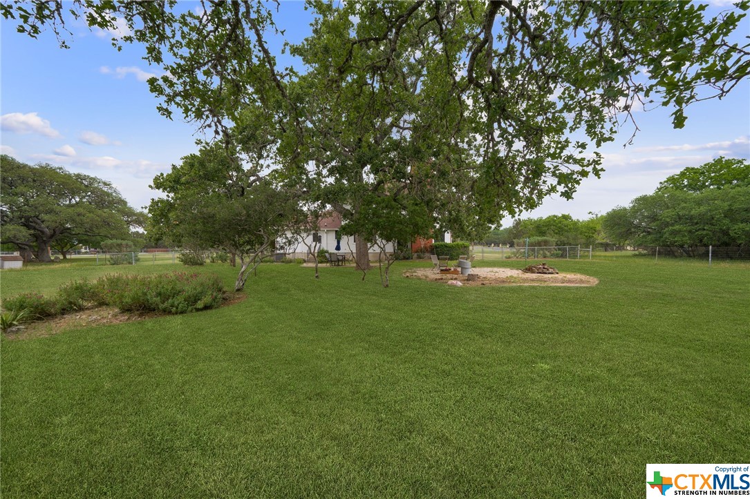 5462 Circle Oak Drive