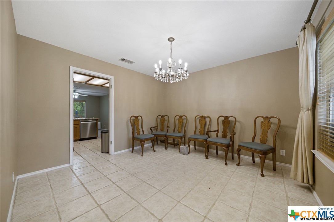 5462 Circle Oak Drive